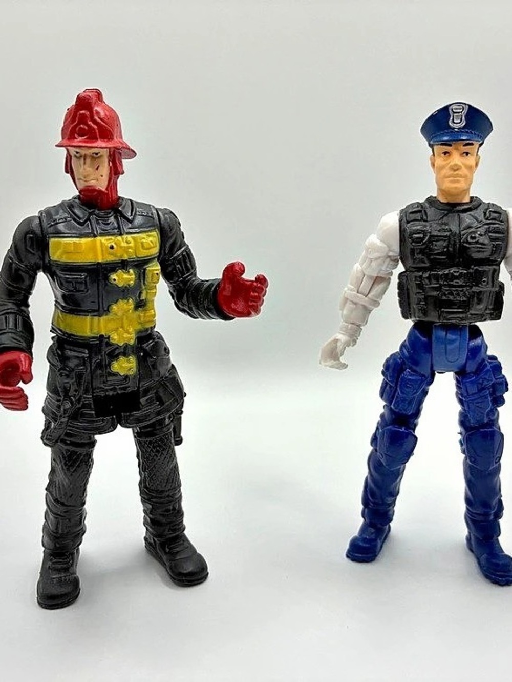 Action Figure Pair Black & Blue